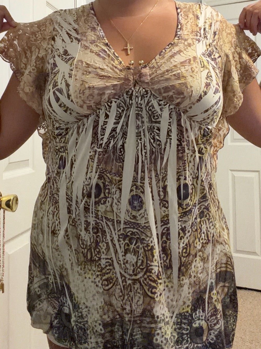 ONE WORLD Y2K style top with lace detail